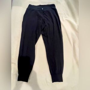 Lululemon Women’s Black Joggers Size: 10 — Never Worn